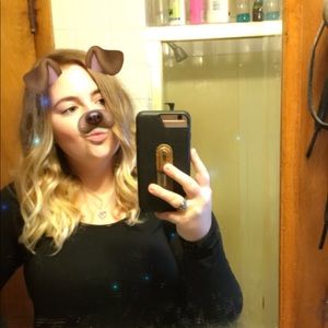 Meet your Posher, Skyla